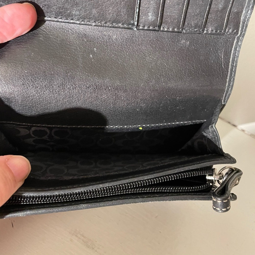 Coach Wallet - Picture 5 of 8